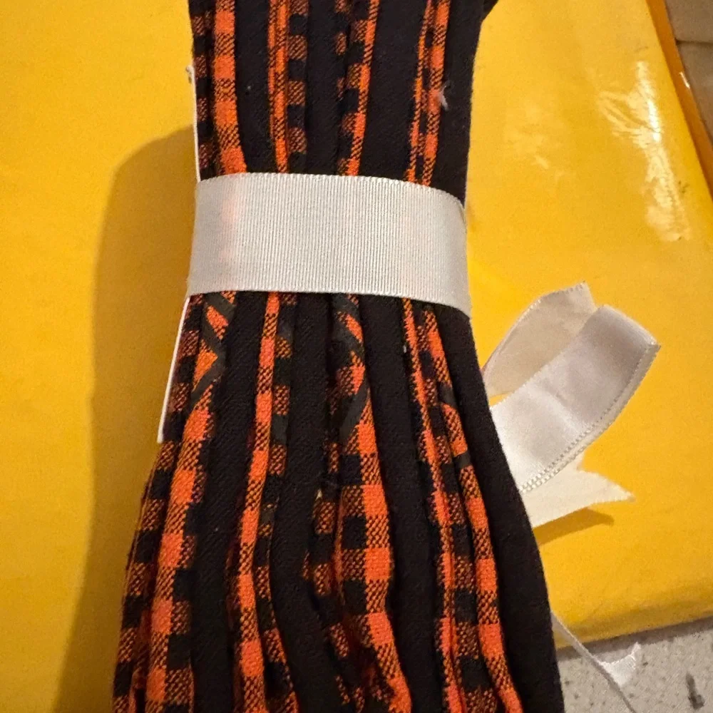 Max‎ Studio Black and White Napkin Set